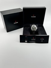 TUDOR Black Bay Pro **UNWORN!** FULL SET with Box and Papers! 79470 8