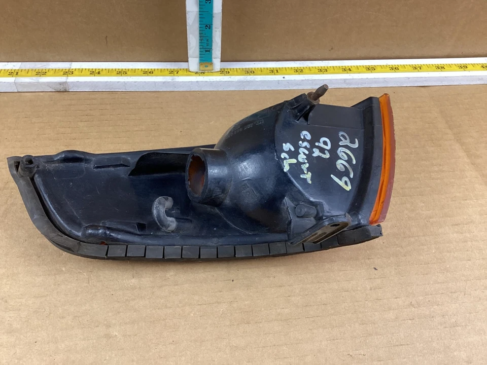 Luz de señal de giro de esquina lateral derecha para pasajero Ford Escort 1991-1992 2BE936916 Foto 4 de 4