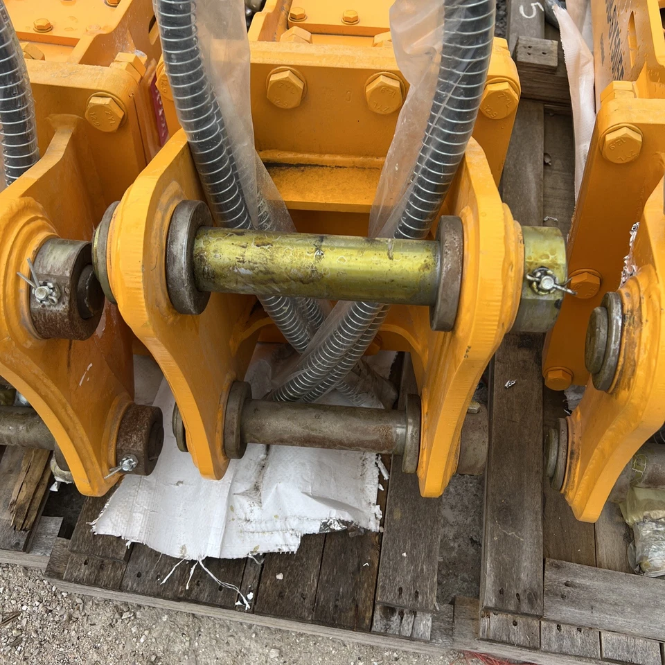 Kobelco SK60 SK80 挖掘机锤 50 毫米针混凝土断路器 SK70 SK75 全新 — 第 2/4 张图片