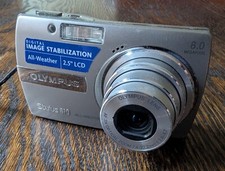 Olympus Stylus 810 8.0MP Digital Camera - Silver w/2GB XD Card
