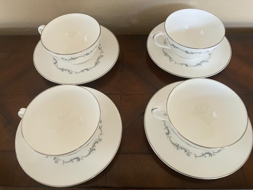 Royal Doulton CORONET English Bone China 4 Coffee Cups and Saucers (HOW-35A) - Picture 2 of 8