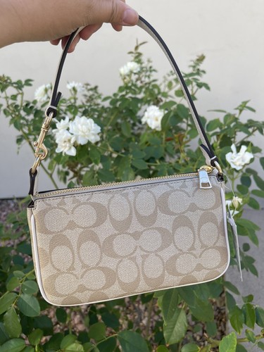 Coach CS442 Nolita 19 In Signature Canvas IN Light Khaki Chalk - Picture 2 of 7