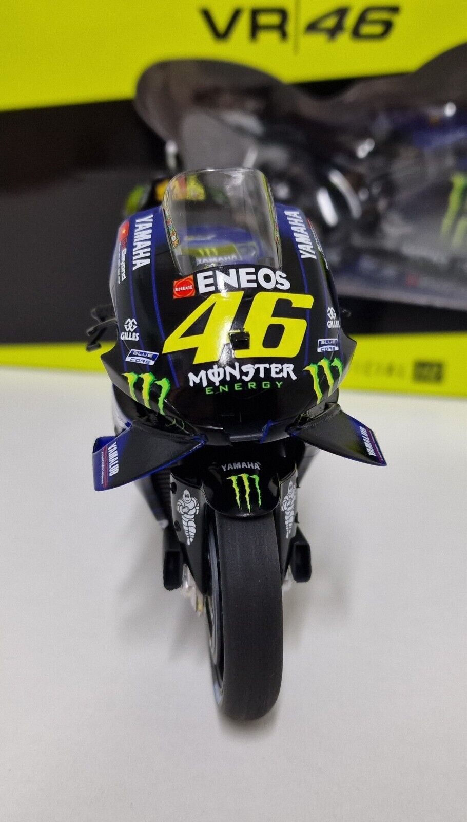 MINICHAMPS valentino rossi 1/12 Figurine Figure Pilot Moto Yamaha Motogp  2005