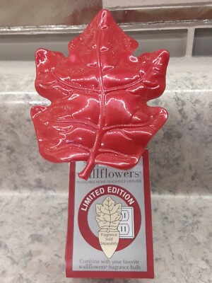 Slatkin & Co. Wallflowers Diffuser Red Leaf Limited Edition New