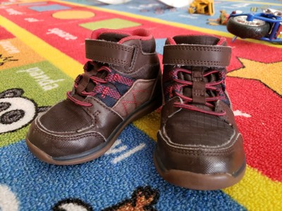 stride rite hiking boots