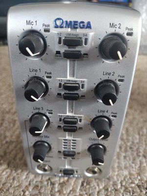 Lexicon Lambda USB Audio Interface 4x2x2 Desktop Recording Studio Needs AC Cord