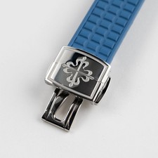 Patek Philippe Aquanaut Luce 5067A-022 'Ladies' Stainless Steel Blue Dial 13