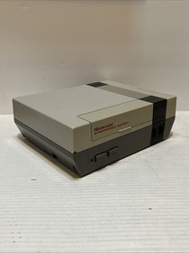 Official Nintendo Entertainment System NES-001 Console Duck Hunt / Mario Tested