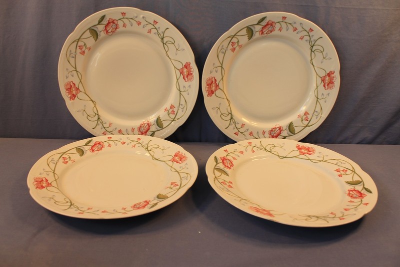  Baum Brothers "Trellis" 4 Dinner Plates 10 1/2"