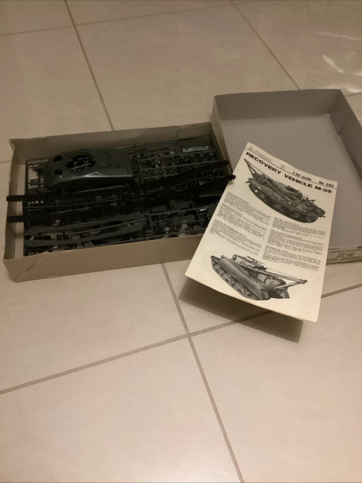 ITALERI No 203-RECOVERY VEHICLE M-32 -scala 1:35 - Immagine 4 di 4