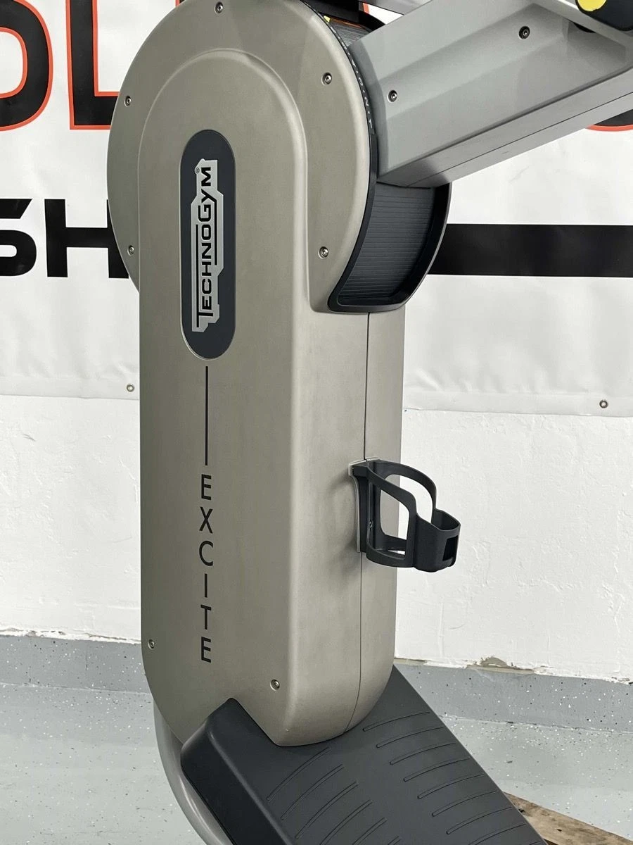 TECHNOGYM EXCITE TOP – ARM-ERGOMETER LED