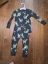 12m nwot halloween pajamas from carter's item 69G8