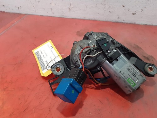 PEUGEOT 306 Wiper Motor Rear 2001 - Picture 2 of 4