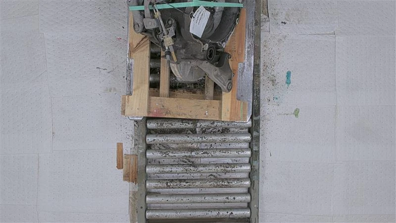 Conjunto de transmisión manual usado se adapta a: Chevrolet Sonic MT 2016 1,4 L 6 velocidades RS Foto 2 de 4