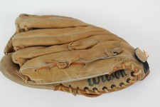 Wilson A2234 Mitt Glove Brown Ron Guidry Leather RHT Dual Hinge Pro Style