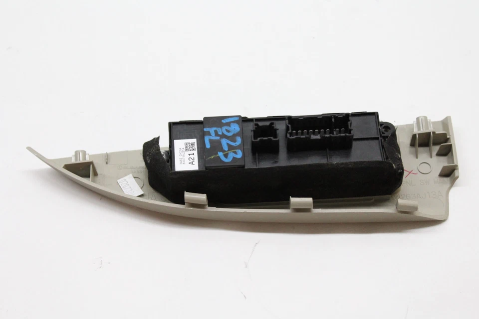 Subaru Outback 2013 ventana delantera izquierda SWTICH 94263AJ13A OEM 10 11 12 13 14 Foto 4 de 4