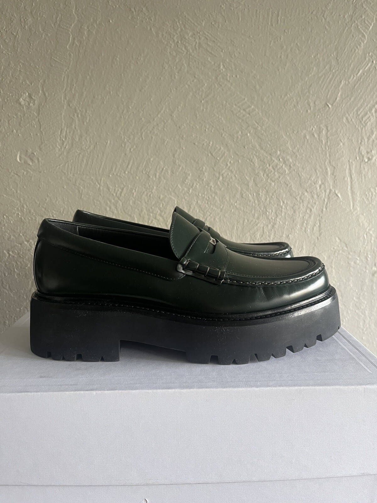 SAOLA Mocassini derby Celine Triomphe Rangers verde pelle grossa Hedi Slimane 42 5 9 5