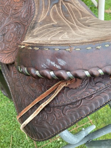 Used/Vintage 15" TexTan tooled Western saddle w/ equitation seat - Imagen 9 de 15