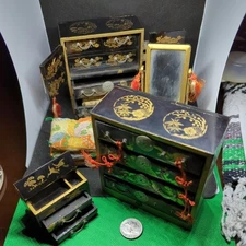 Vintage 1960 Miniature Japanese Lacquered Dollhouse Furniture Orig Case Non Used