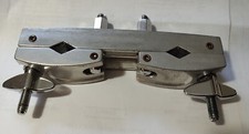 GIBRALTAR 4425G STANDARD 2 HOLE CLAMP. ACCEPTS 1/2" TO 1" DIAMETER.