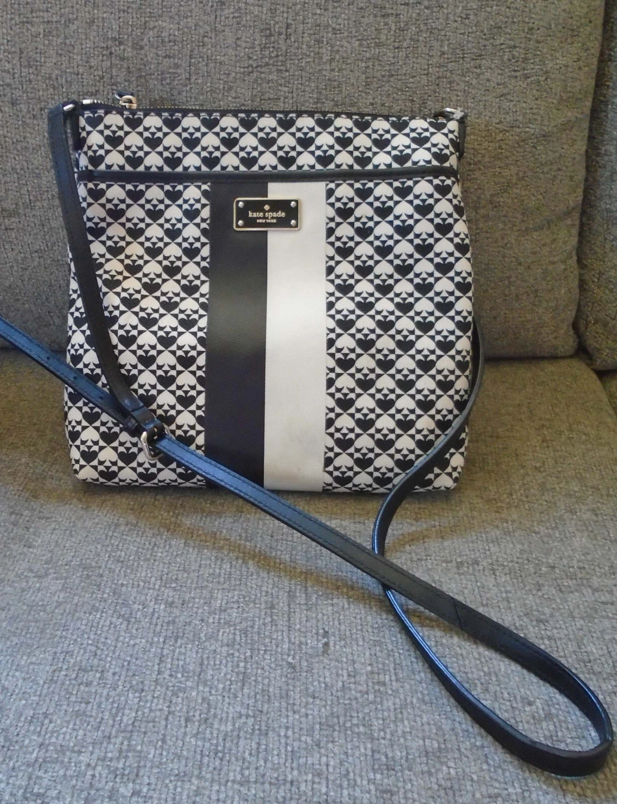 Kate Spade Penn Place Keisha a tracolla nera bianca asso di picche 11 x 11