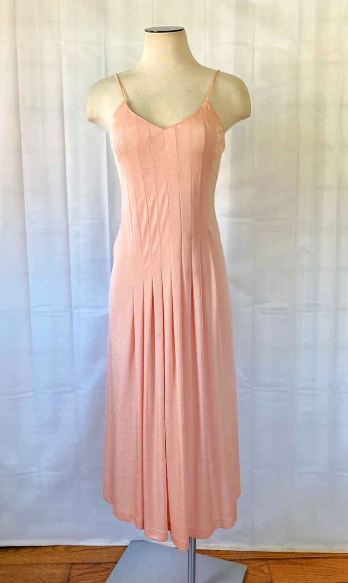 Soft coral dress sale