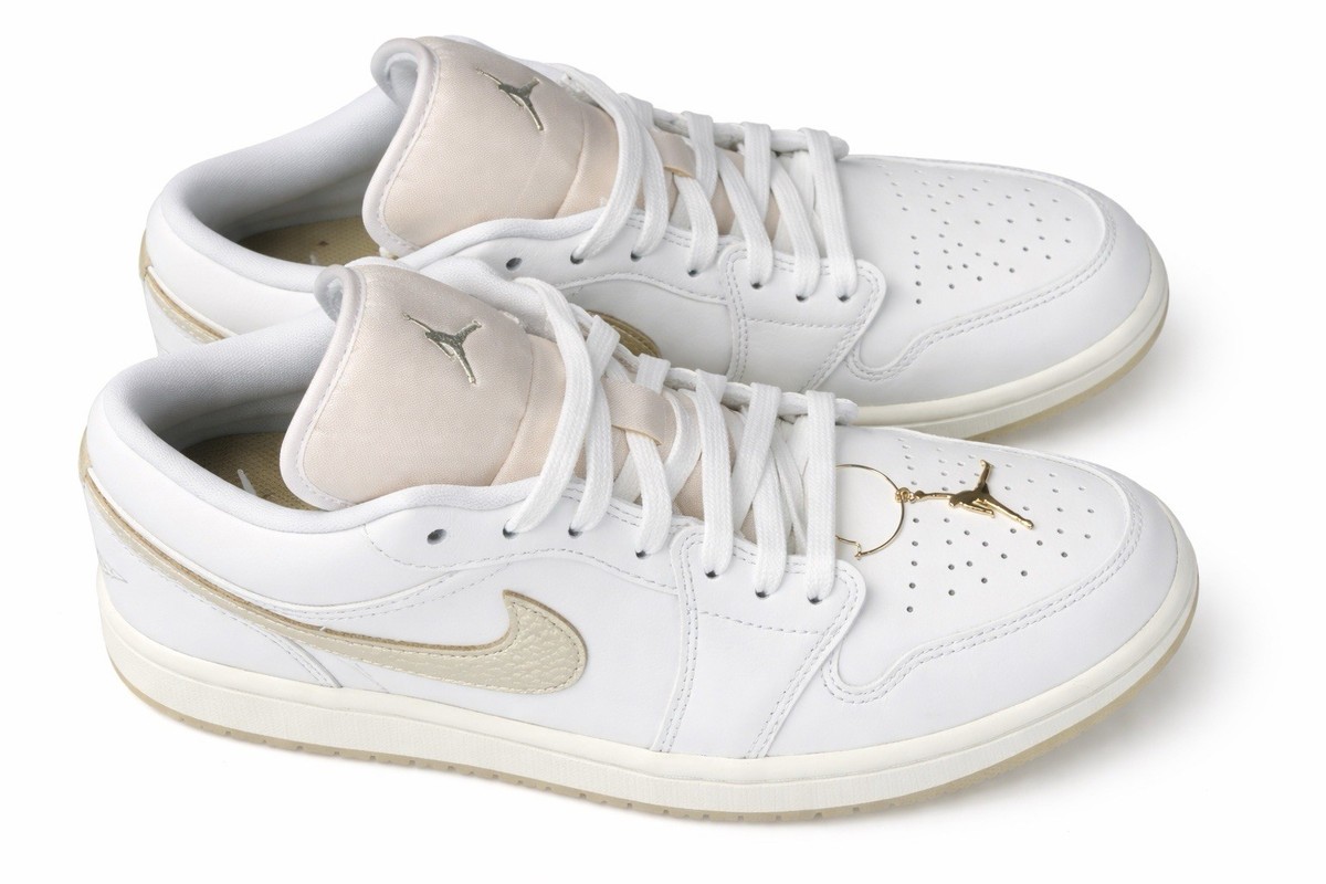 Nike Air Jordan 1 Low SE WMNS Size 9 Sail Gold Ivory Women