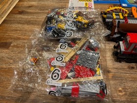 LEGO CITY: Cargo Train with Diesel Locomotive (3677)