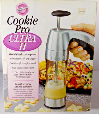 Wilton COOKIE PRO ULTRA II Cookie Press With 16 Discs In Box