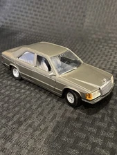 Bburago 1/25 Scale cod.0105 Mercedes-Benz 190E Gray Made in Italy