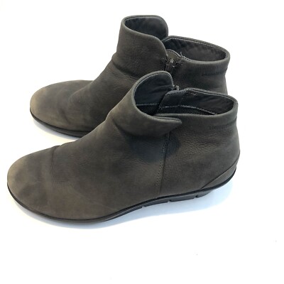 Ecco Skylar Wedge Ankle Zip Bootie Womens EU 40 US 10 Gray Taupe Boot Leather