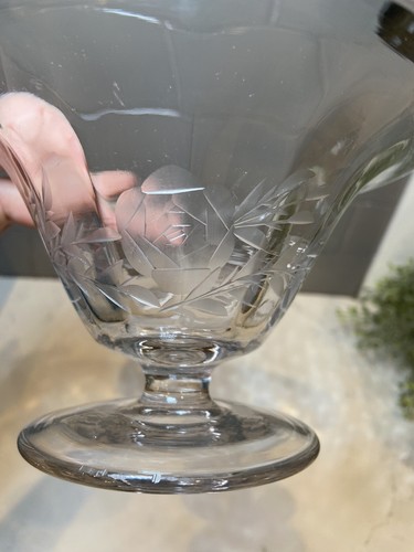 Etched Flowers Crystal Glass Pedestal Candy Dish Trinkets Pink Tint Vintage - Picture 16 of 18