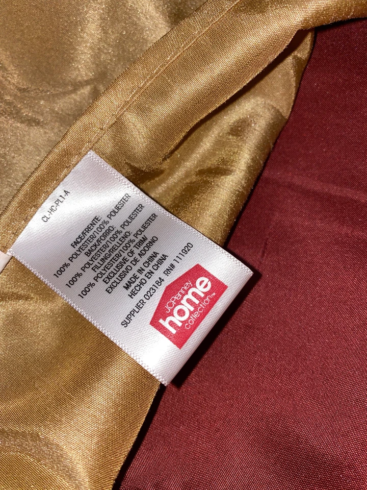 Fundas de almohada JC Penney Home fundas de lujo descontinuadas rayas rojas imitación seda euro Foto 2 de 4