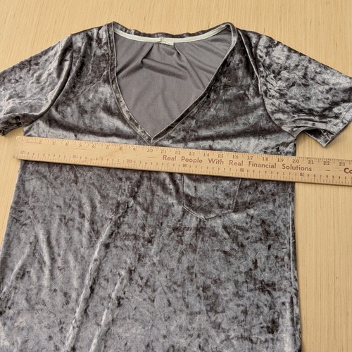 Camiseta POL Terciopelo Metálico Beige Brillante Suave Cuello en V Manga Corta Para Mujer Mediana? - Imagen 4 de 6
