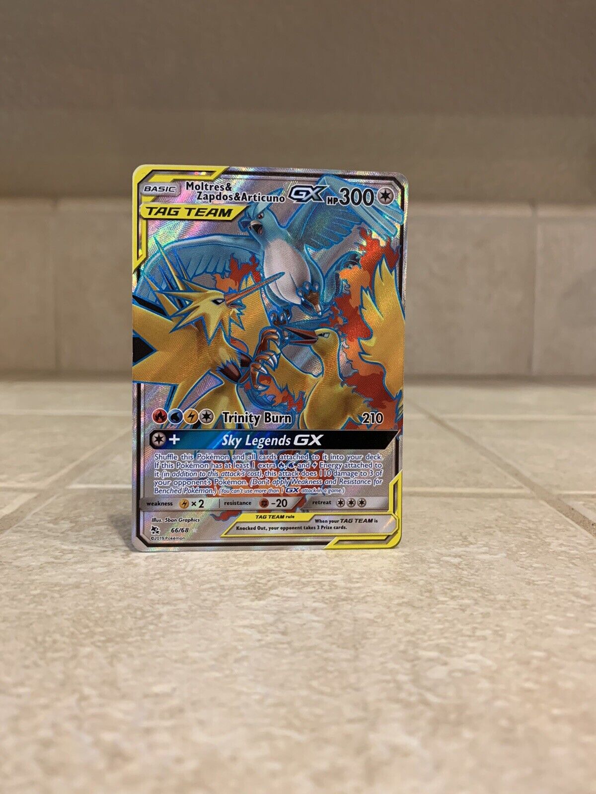 Check the actual price of your Moltres & Zapdos & Articuno-GX 66/68 Pokemon  card