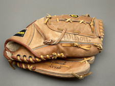 Vintage WILSON A2930 Baseball Glove RON GUIDRY Pro Special RHT Right Hand Throw
