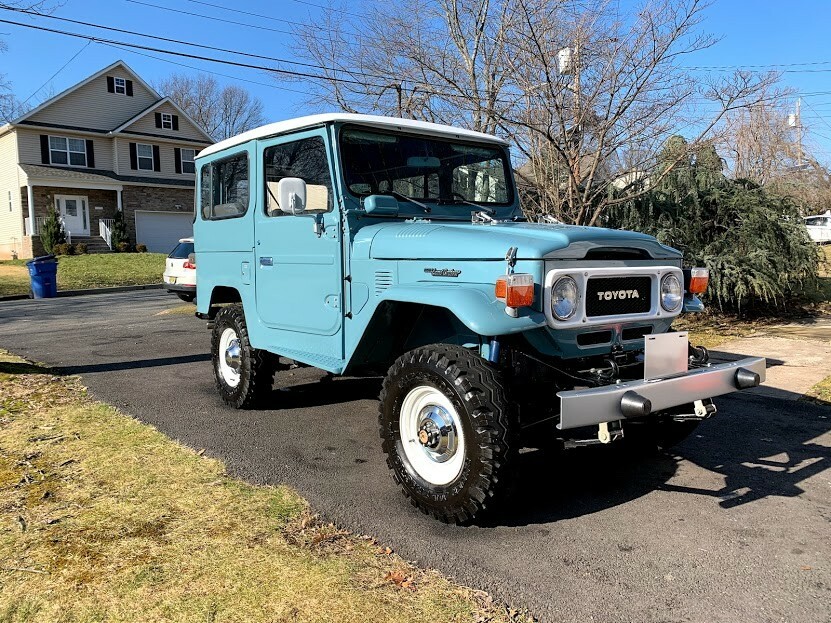 1980 Toyota Land Cruiser  1981 Toyota Land Cruiser FJ40