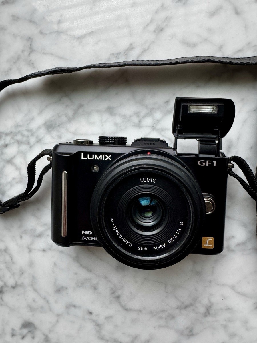 Panasonic Lumix DMC-GF1 Mirrorless Camera 20mm f/1.7 Lens Black