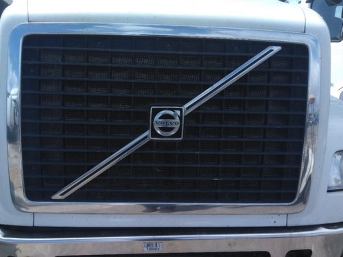 For 2016 VOLVO VNM 2004-2020 GRILLE N/A ,  FL