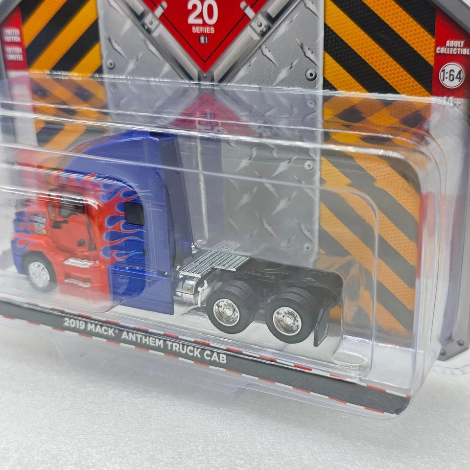 Green Light 1:64S.D. Truck 20-2019 Mack Anthem Mack Anthem Truck - Red and Blue  - Image 4 of 4