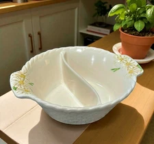 Metlox Poppytrail Sculptured Daisy Serving Bowl Divided Dish 8 Inch Cottagecore
