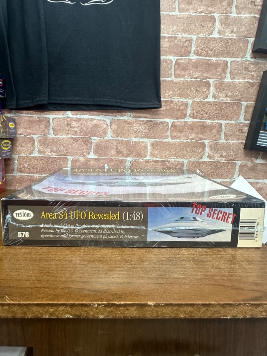 Testors AREA S4 UFO 1/48 Spacecraft - 13
