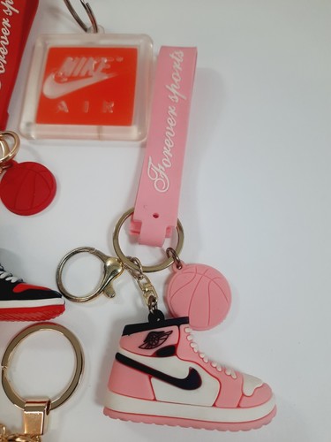 Vtg Nike Shoe Keychain Lot 4 Total Rubber Tennis Shoe Keychains - Picture 5 of 7