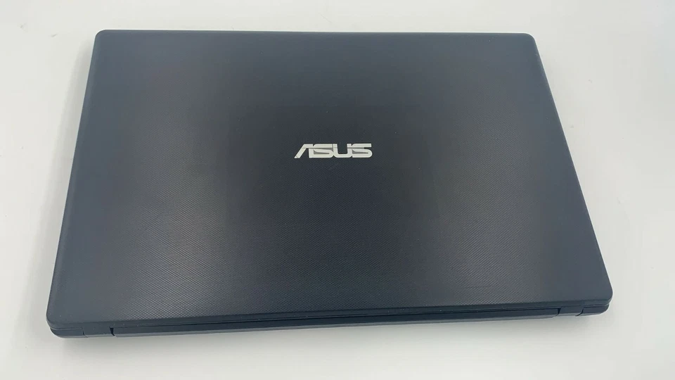 ASUS X551C, 4 GB RAM, 500 GB HDD, CORE I3 Foto 2 de 4