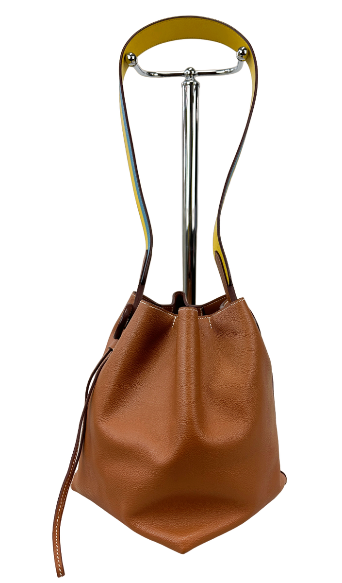 【HERMES】★USED★LICOL 17 BUCKET BAG バケットバッグ Hermes Gold Evercolor Leather Licol 17 Bucket Bag | Yoogi's