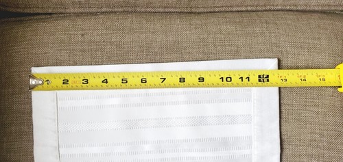 WATERFORD Placemats FINE LINENS SET OF 4 White Stripe Design Gently Used - Picture 7 of 7