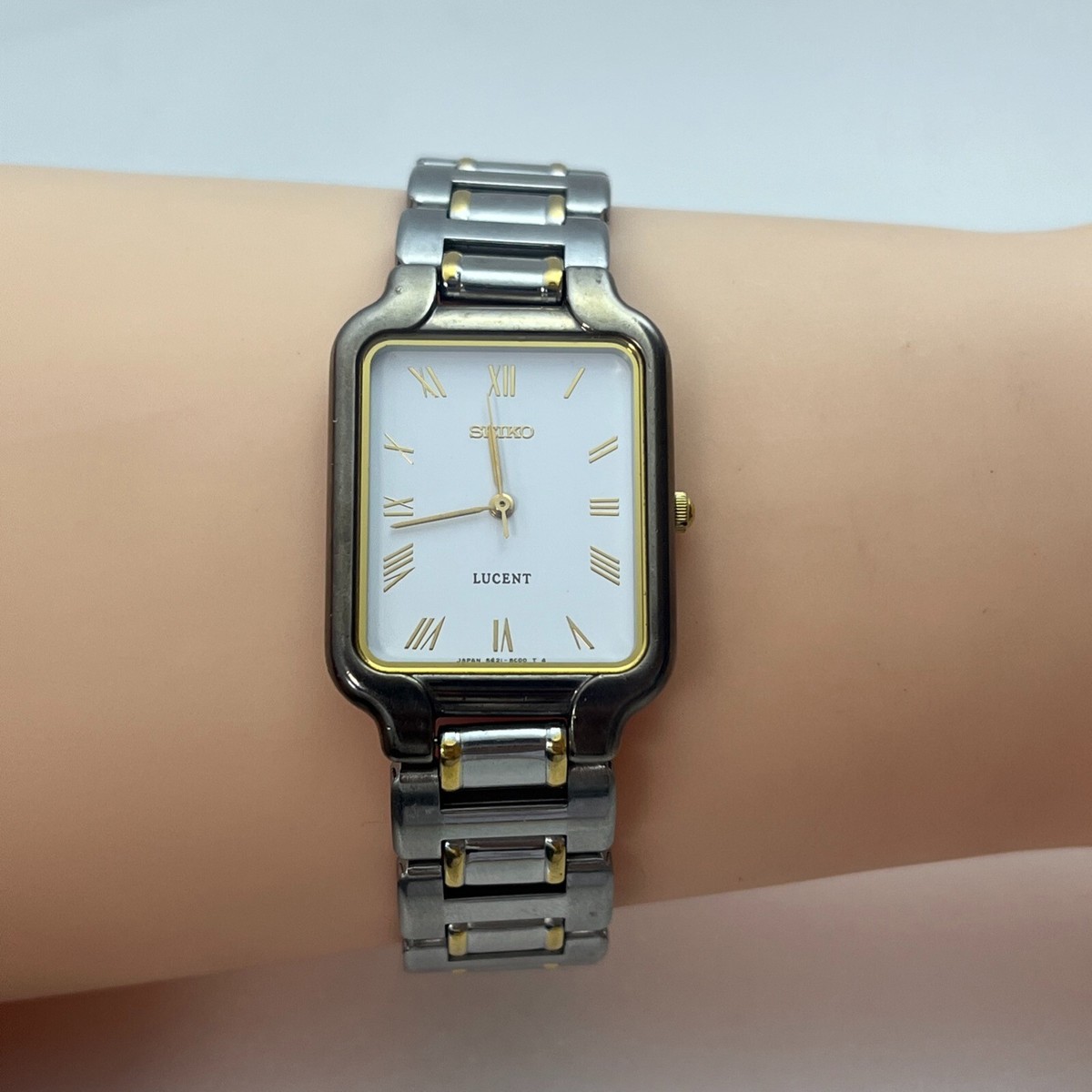 時計 SEIKO. LUCENT Exc+5** SEIKO LUCENT Paris 4N20-0960 Quartz Black Dial 24mm Ladies