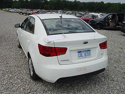 FORTE 2010 Engine/Motor Control Module 12136 - Picture 4 of 6