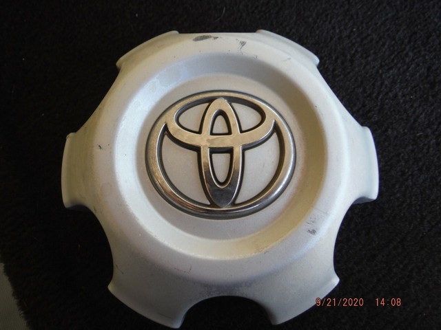 2005-2007 Toyota Sequoia Tundra 6 Lug Wheel Hub Cover Center Cap 42603
