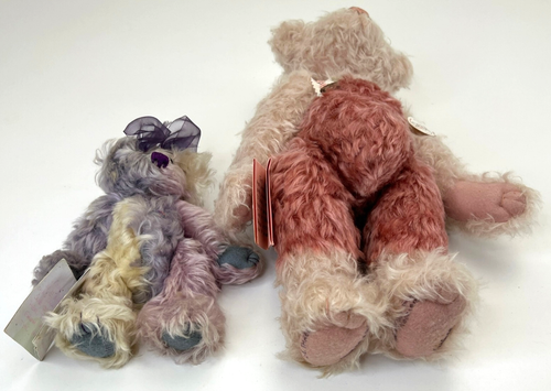 Dos ositos de peluche articulados con copa de miel originales de Barbara rosa y lavanda mohair - Imagen 9 de 22